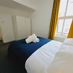 The Flat - 2 Bedroom Apartment