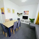 The Flat - 2 Bedroom Apartment