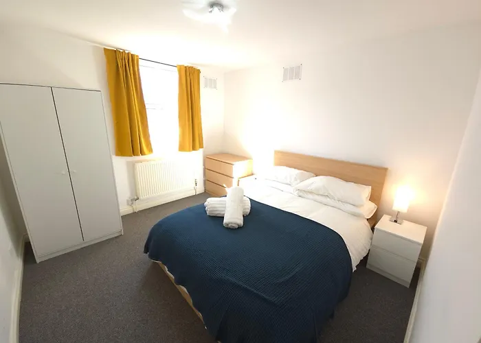 The Flat - 2 Bedroom Apartment